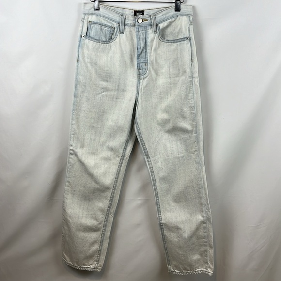 Urban Outfitter BDG Straight Fit Light Wash Relaxed Straight Jeans Size 28 - Picture 2 of 10
